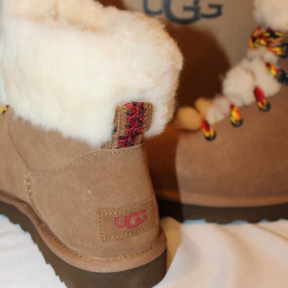 NIB UGG WOMEN'S MINI ALPINE LACE UP SUEDE SHEARLING LINED BOOTS CHESTNUT - Picture 7 of 8